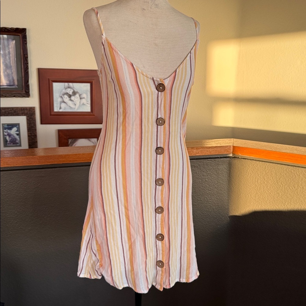 Billabong Striped Lightweight dress - Peach & Cream striped wood buttons small - Picture 8 of 8
